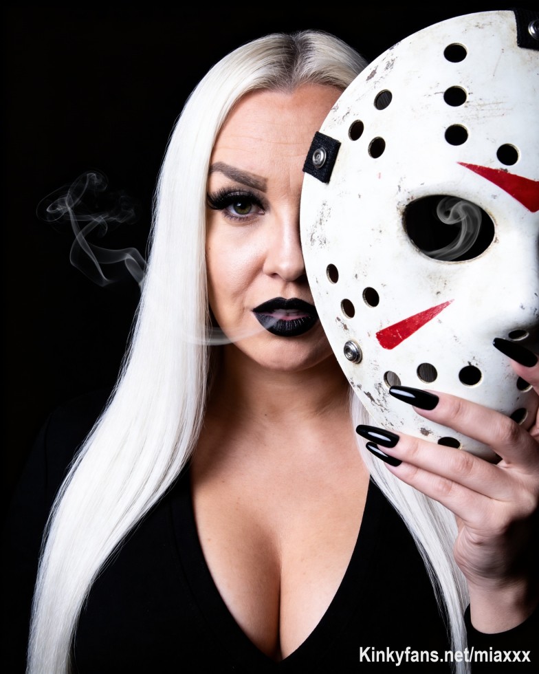 Jason, my master, YOUR Queen awaits you. #dirtysecrets #fridaythe13th #femdom #blonds