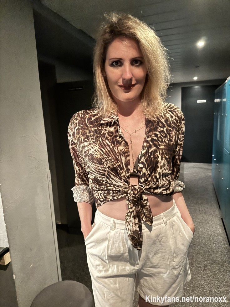 War gestern auf einer Beachparty - es wurde zwar etwas nass aber hey, kann ja auch gut sein... 😁